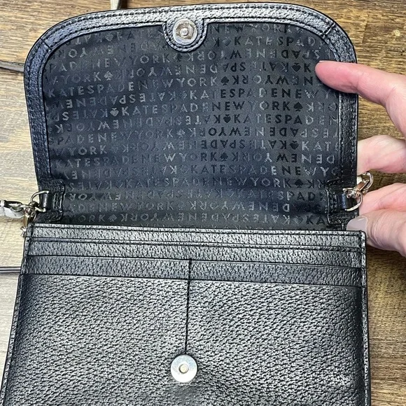 Kate Spade New York Colorblock Ivory Black Pebbled Leather Crossbody Small - Picture 5 of 15